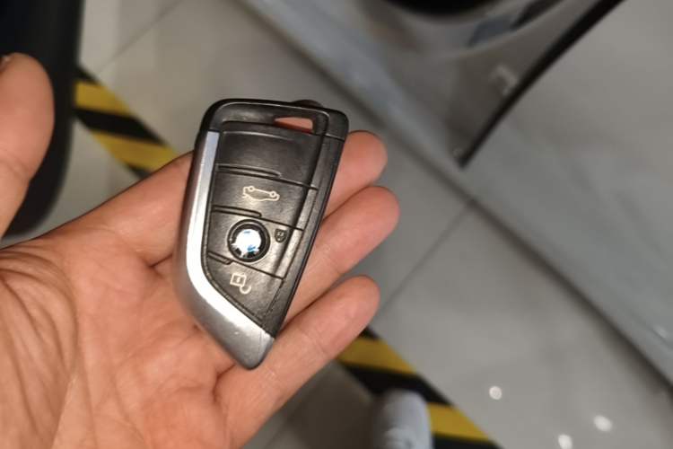 Used BMW 1 Series 2017 118i Sport Edition Vehicle Key