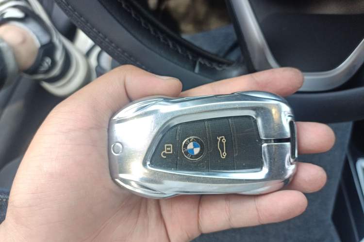 Used BMW 1 Series 2017 118i Sport Edition Vehicle Key