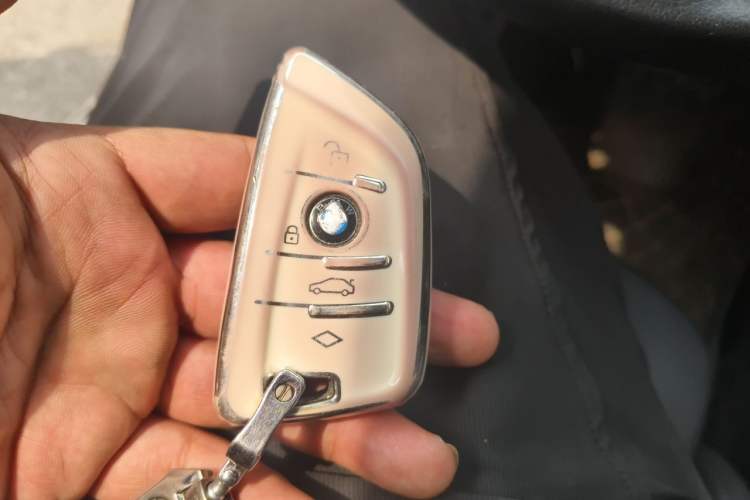 Used BMW 1 Series 2017 118i Sport Edition Vehicle Key