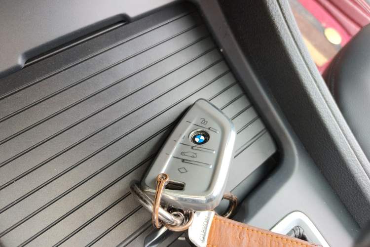 Used BMW 1 Series 2017 118i Fashion Model Vehicle Key