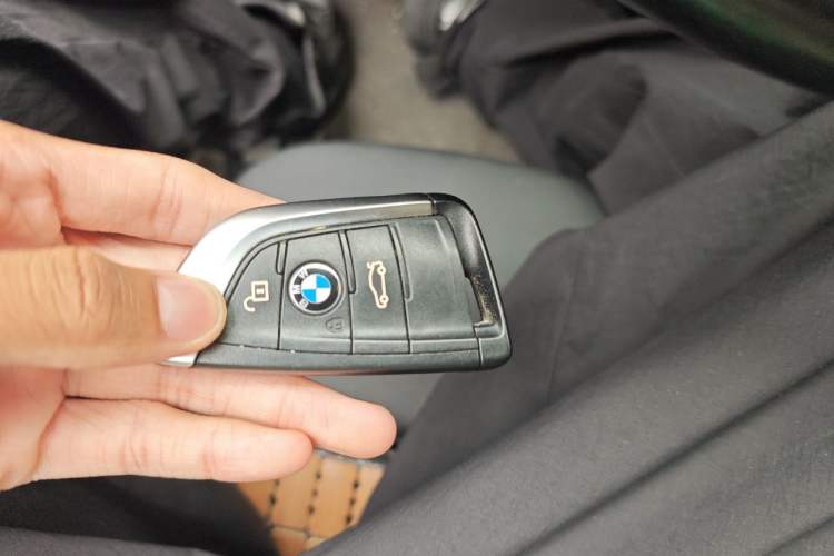 Used BMW 1 Series 2017 118i Sport Edition Vehicle Key