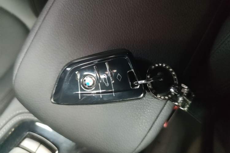 Used BMW 1 Series 2017 118i Sport Edition Vehicle Key