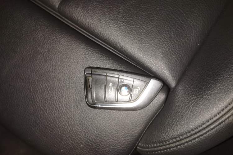 Used BMW 1 Series 2017 118i Sport Edition Vehicle Key