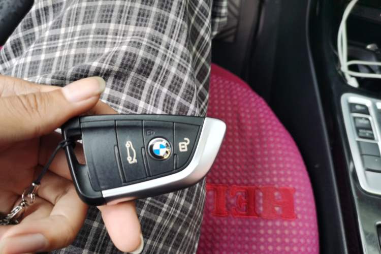 Used BMW 1 Series 2017 118i Sport Edition Vehicle Key