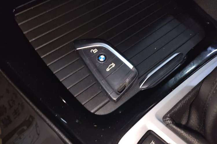 Used BMW 1 Series 2017 118i Sport Edition Vehicle Key
