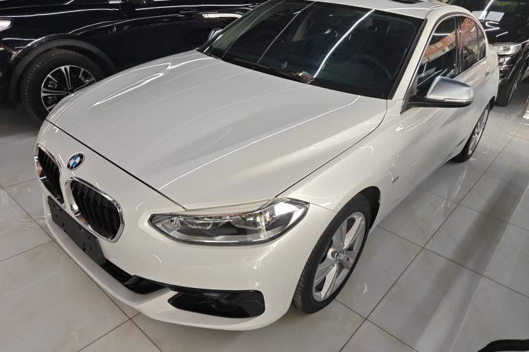 Ojetý BMW 1 Series 2017 118i Design Package Model Guazi used car, China used car export, Used car for sale, Used  cars, Cheapest cars for sale