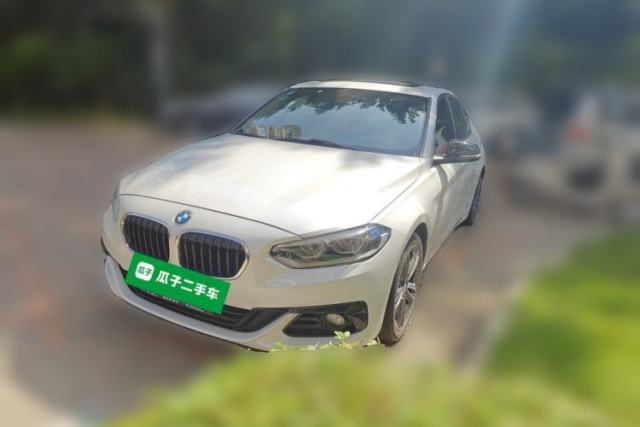 Ojetý BMW 1 Series 2017 118i Sport Edition