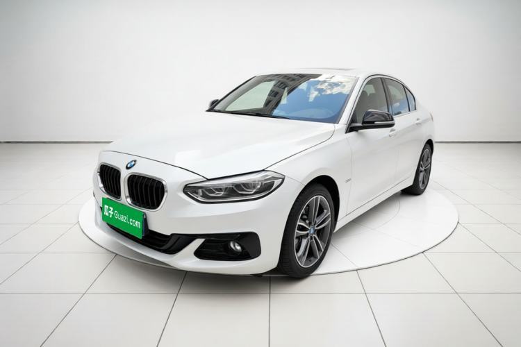 Used BMW 1 Series 2017 118i Sport Edition Guazi used car, China used car export, Used car for sale, Used BMW cars, Cheapest cars for sale