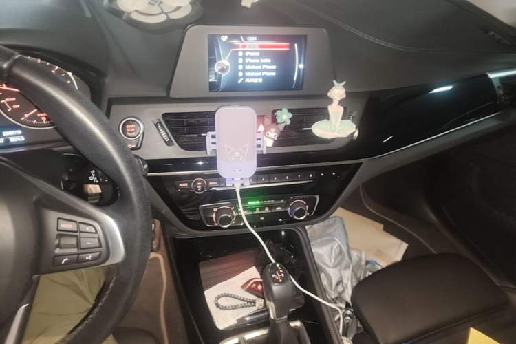 Used BMW 1 Series 2017 118i Sport Edition Audio And AC Panel