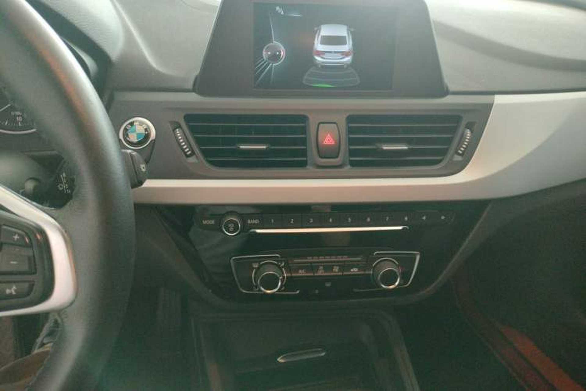 Used BMW 1 Series 2017 118i Fashion Model Audio And AC Panel