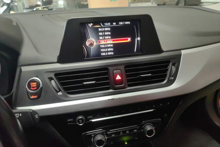 Used BMW 1 Series 2017 118i Fashion Model Audio And AC Panel