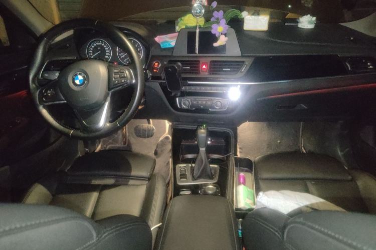 Used BMW 1 Series 2017 118i Sport Edition Center Console