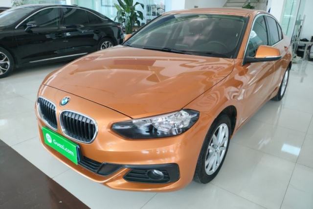 BMW 1 Series 2017 118i Fashion Model usado