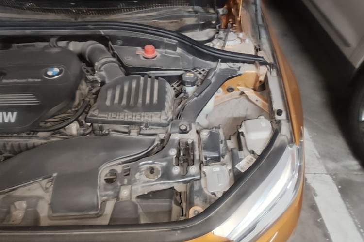 Used BMW 1 Series 2017 118i Sport Edition Engine Bay Left