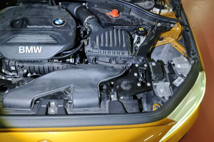 Used BMW 1 Series 2017 118i Sport Edition Engine Bay Left