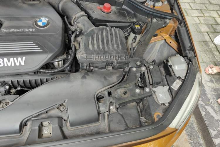 Used BMW 1 Series 2017 118i Design Package Model Engine Bay Left