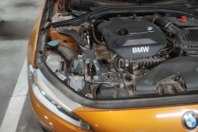Used BMW 1 Series 2017 118i Sport Edition Engine Bay Right