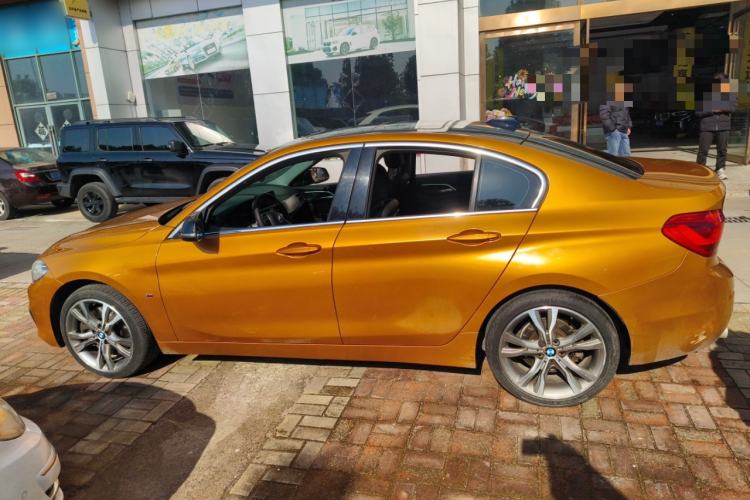 Used BMW 1 Series 2017 120i Design Package Model Exterior 3