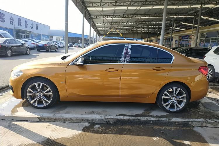 Used BMW 1 Series 2017 120i Design Package Model Exterior 3