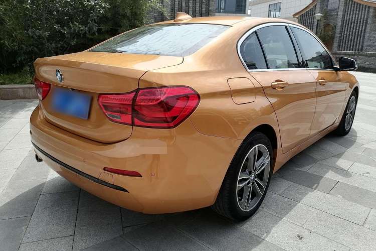 Used BMW 1 Series 2017 118i Sport Edition Exterior 5
