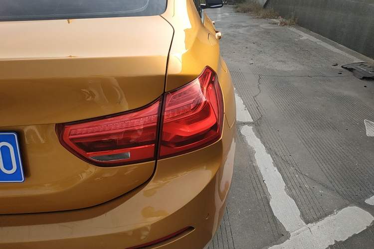 Used BMW 1 Series 2017 118i Sport Edition Exterior 6