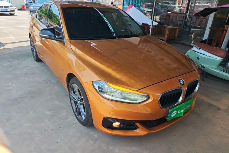 Used BMW 1 Series 2017 118i Sport Edition Front Right 45 Deg