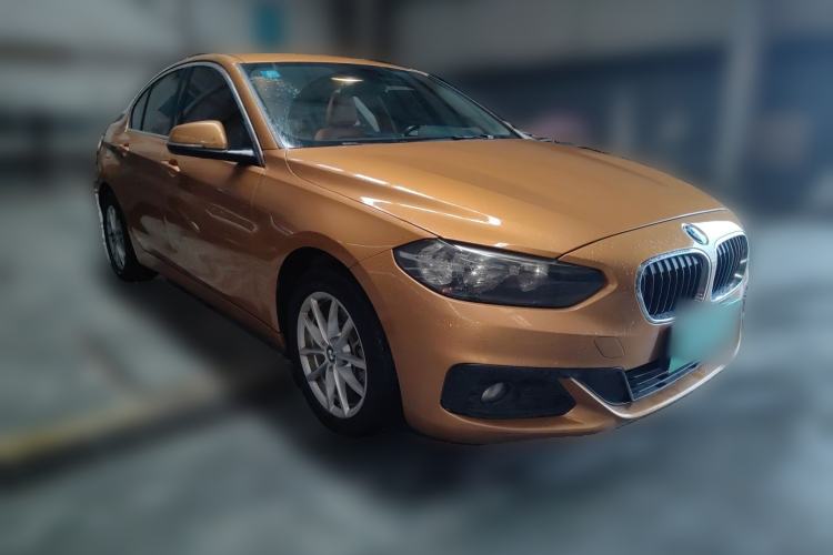 Used BMW 1 Series 2017 118i Fashion Model Front Right 45 Deg