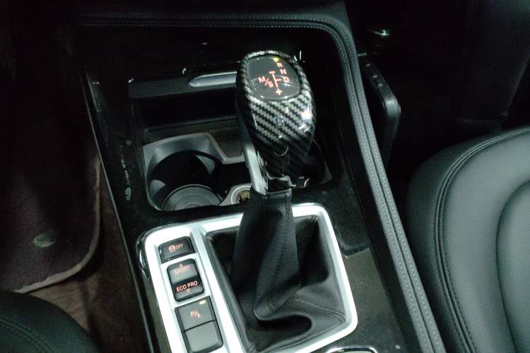 Used BMW 1 Series 2017 120i Design Package Model Gear Lever