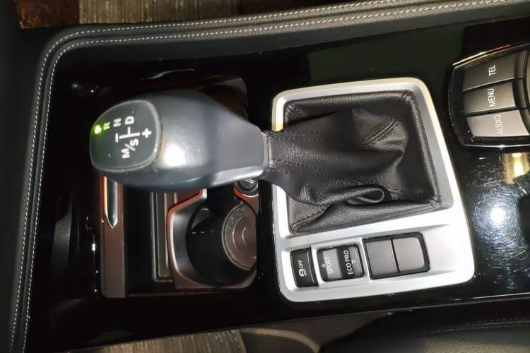 Used BMW 1 Series 2017 118i Sport Edition Gear Lever