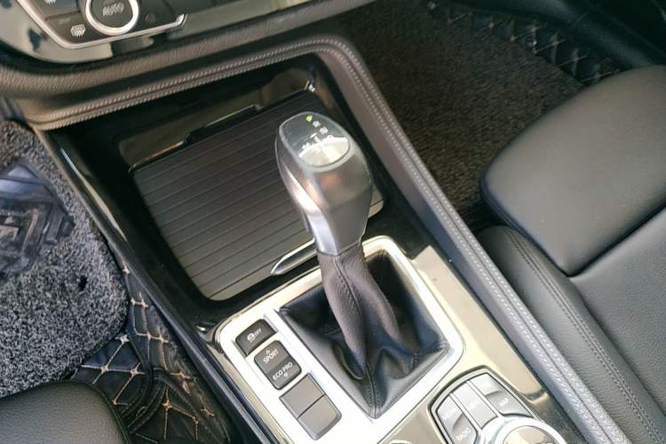 Used BMW 1 Series 2017 120i Design Package Model Gear Lever