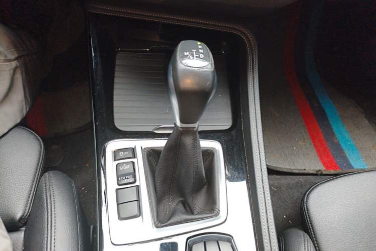 Used BMW 1 Series 2017 118i Sport Edition Gear Lever