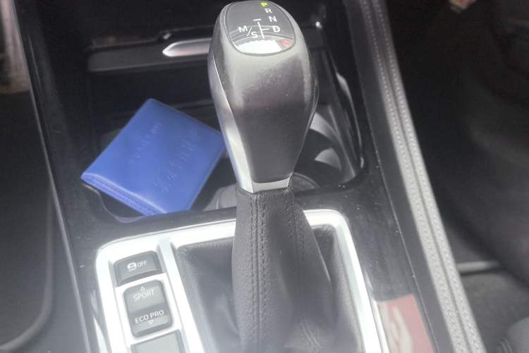 Used BMW 1 Series 2017 118i Sport Edition Gear Lever