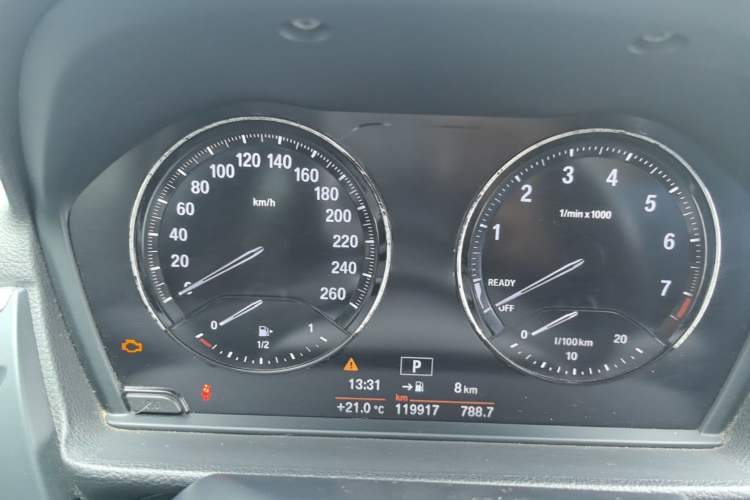 Used BMW 1 Series 2017 118i Sport Edition Instrument Cluster