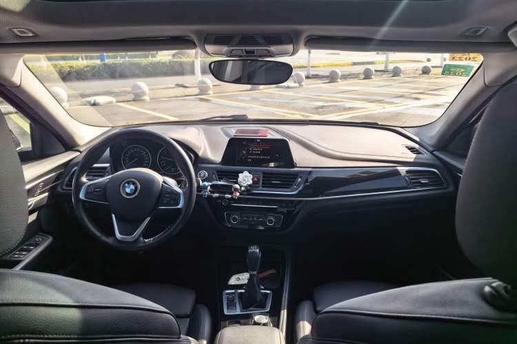 Used BMW 1 Series 2017 118i Sport Edition Interior 2