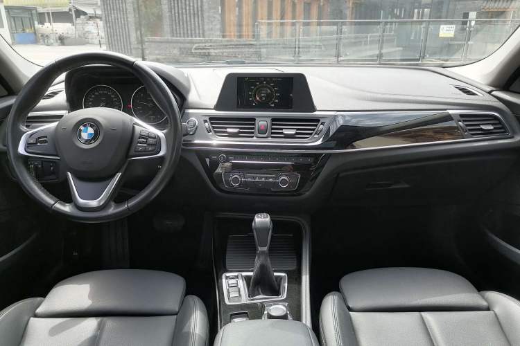 Used BMW 1 Series 2017 118i Sport Edition Interior 3