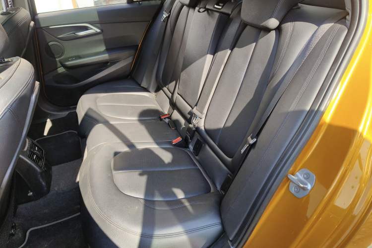 Used BMW 1 Series 2017 120i Design Package Model Interior 4