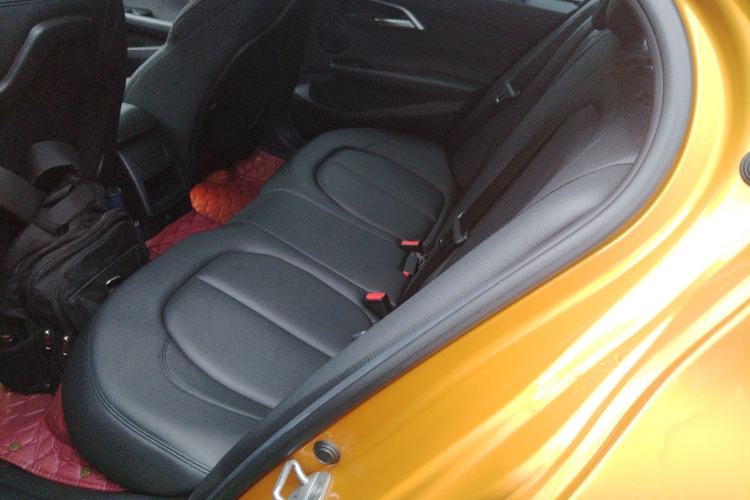 Used BMW 1 Series 2017 118i Sport Edition Interior 4