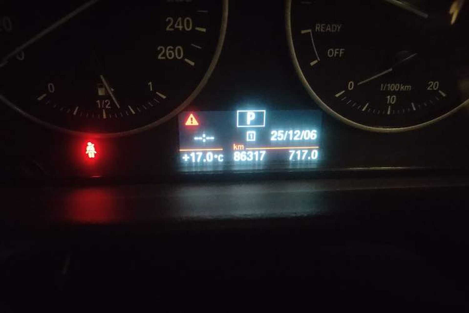 Used BMW 1 Series 2017 118i Sport Edition Odometer Close Up