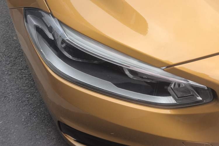 Used BMW 1 Series 2017 118i Sport Edition Right Front Headlight