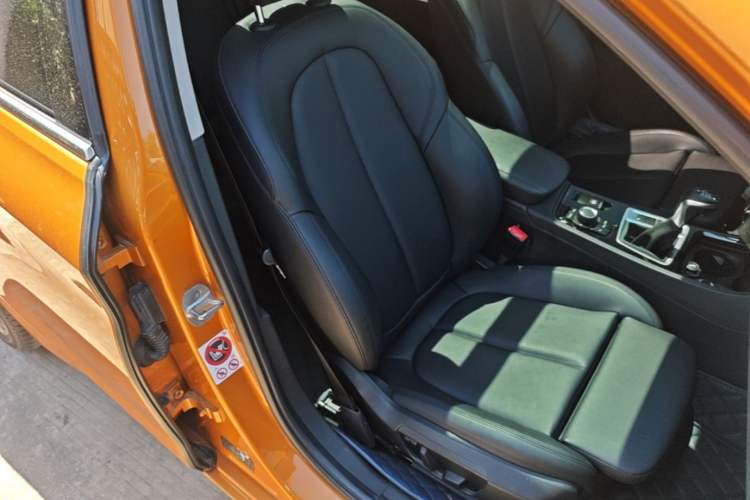 Used BMW 1 Series 2017 118i Sport Edition Right Front Seat