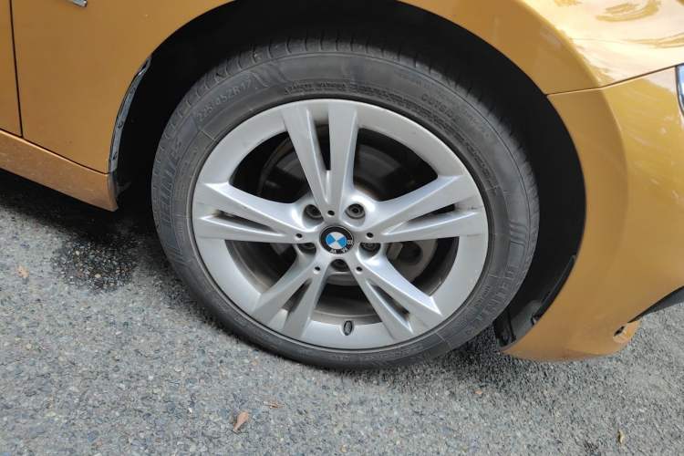 Used BMW 1 Series 2017 118i Design Package Model Right Front Wheel Hub