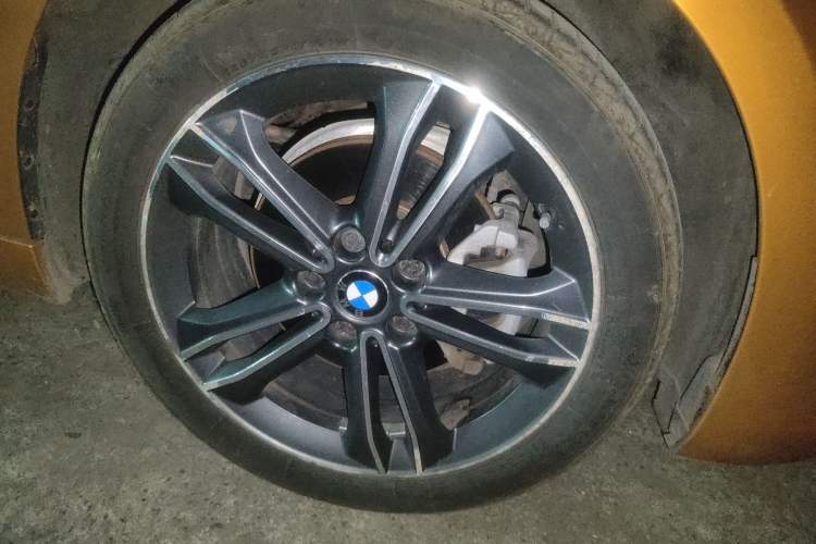 Used BMW 1 Series 2017 118i Sport Edition Right Front Wheel Hub