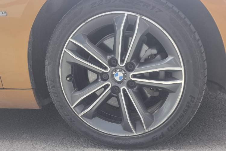 Used BMW 1 Series 2017 118i Sport Edition Right Front Wheel Hub