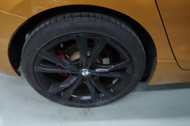 Used BMW 1 Series 2017 120i Design Package Model Right Rear Wheel Hub