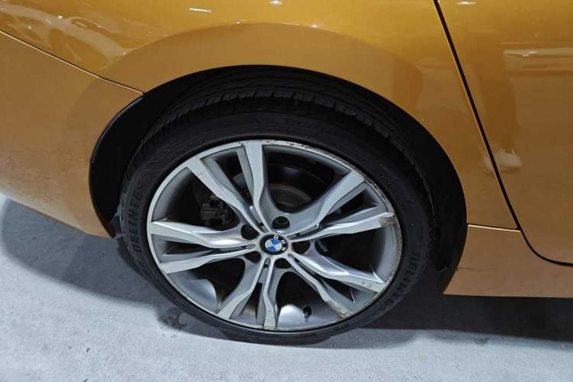 Used BMW 1 Series 2017 120i Design Package Model Right Rear Wheel Hub