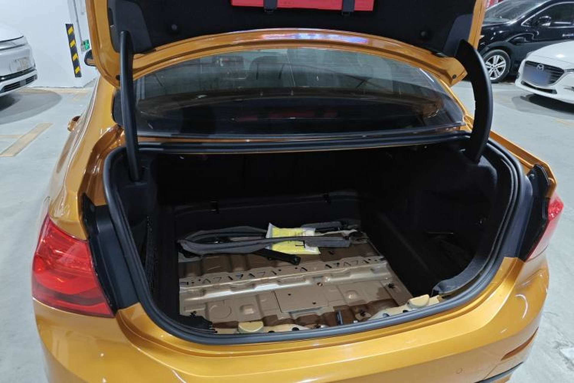 Used BMW 1 Series 2017 120i Design Package Model Trunk