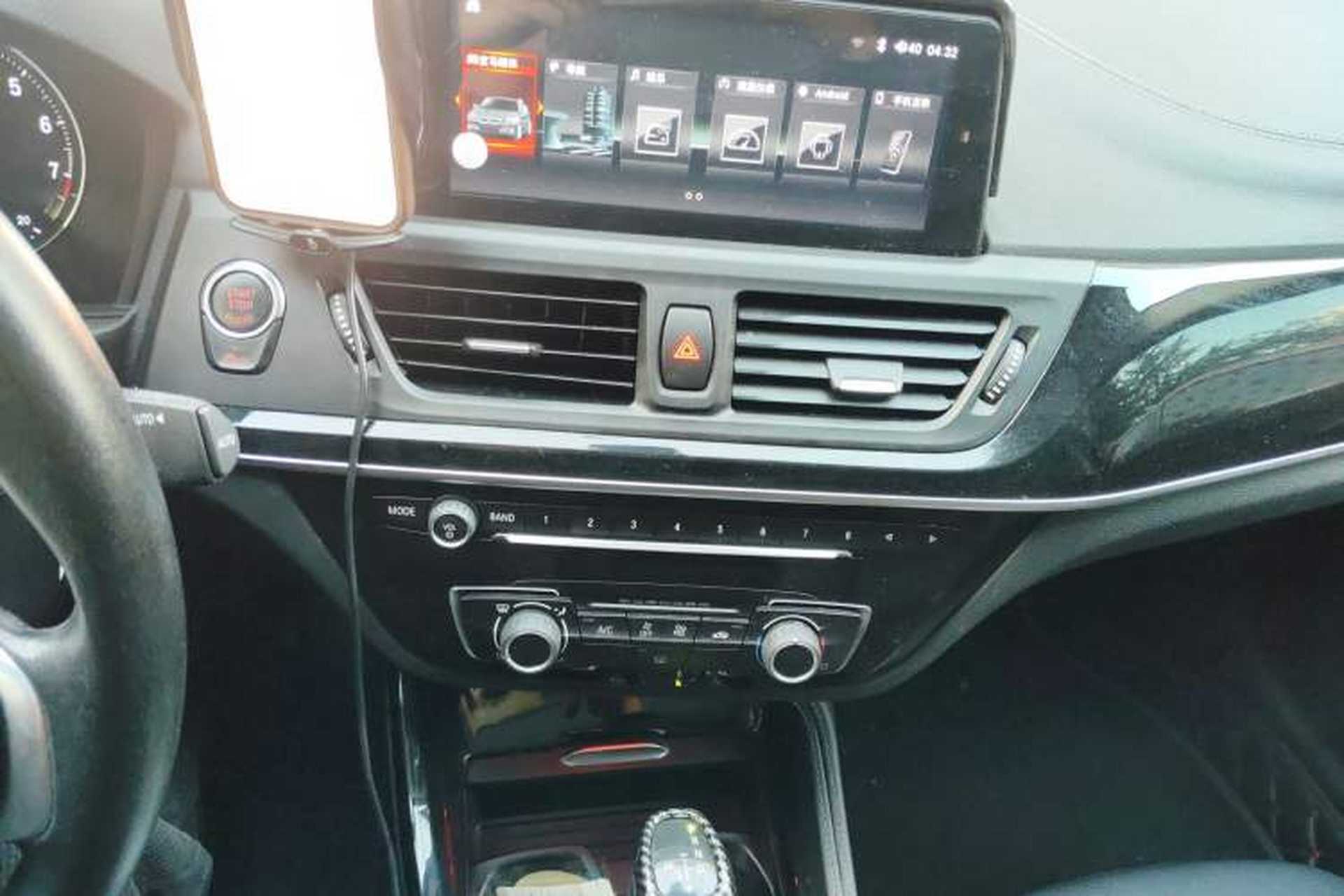 Used BMW 1 Series 2018 118i Sport Edition Audio And AC Panel