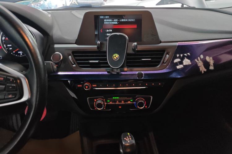 Used BMW 1 Series 2018 118i Fashion Model Audio And AC Panel