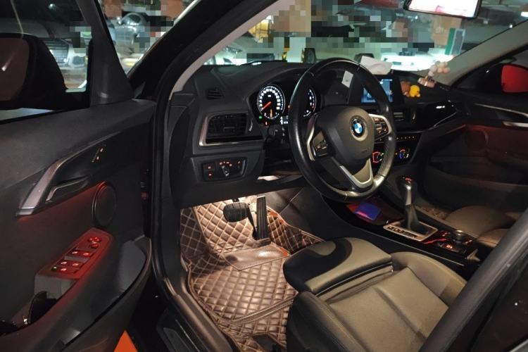 Used BMW 1 Series 2018 118i Sport Edition Driver Seat