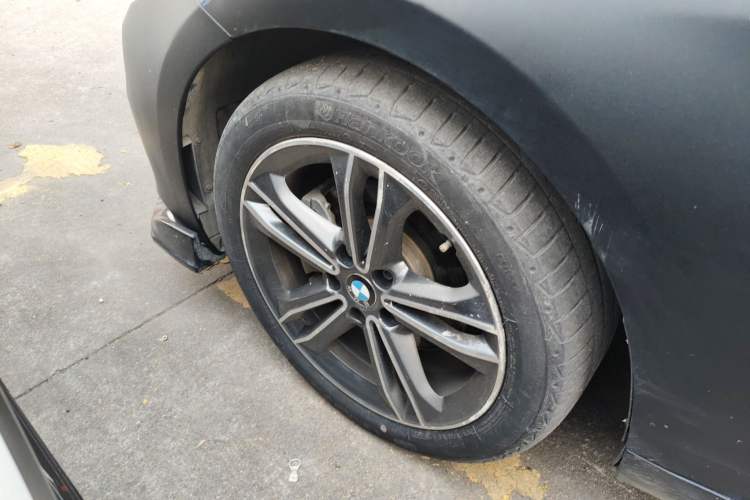Used BMW 1 Series 2018 118i Sport Edition Exterior 7